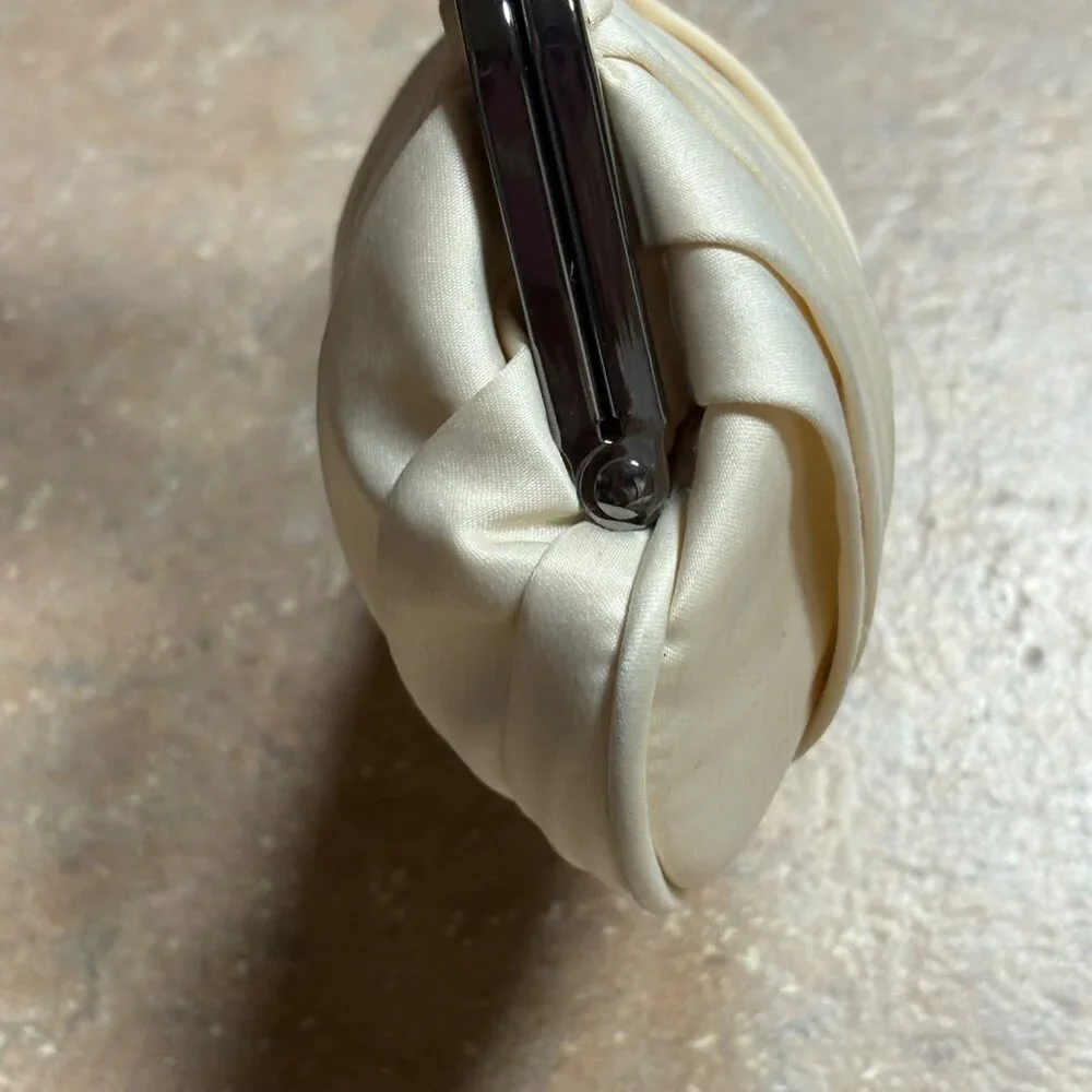 Vintage Kate Landry Pleated Satin Clutch Silver Chain Strap & Rhinestone Clasp - Picture 8 of 16